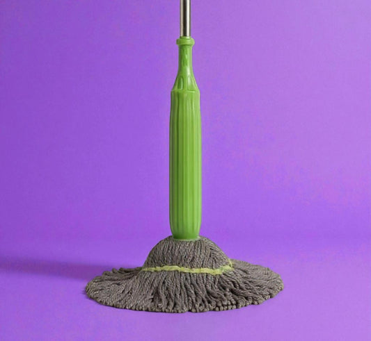 Self-twisting Water Rotating Mop